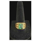1950ï¿½s-70ï¿½s Gold Tone Ring with Green Stone