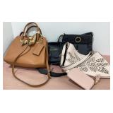 Ladiesï¿½ Leather Hand Bags