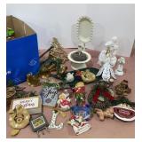 Small Christmas Decor & Ornaments