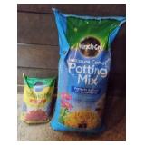 Miracle-Gro Potting Mix