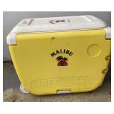 Malibu Chest Cooler With Fold Leaves