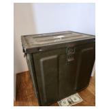 Metal Ammo / Utility Box, held 90 pieces