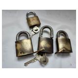 Chrysler & Hampton Padlocks & keys (4)
