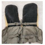 Army Artic Mittens, with liners