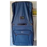 Sky Wat Garmet Bag