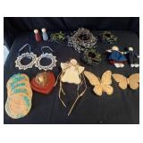 Wall Hangers, Shelf Sitters & Candle Skirts