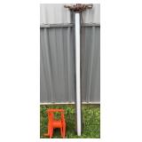 Fluorescent Light 4 ft & Hose Reel