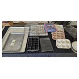Metal Baking Trays, Pans, Cooling Tacks