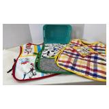 Childrenï¿½s Art Smocks & Craft Basket