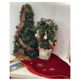 Christmas Money Tree, Tree Skirt & Lighted Tree