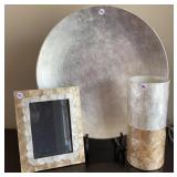 Capiz layered lamp & 18in wooden plate/stand