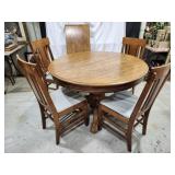 Oak Pedestal Dining Table & 6 Chairs (4 in photo)