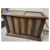 Magnavox Stereo Console, Vintage
