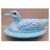Westmoreland "Duck On A Nest" Covered Dish