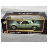 Maisto 2002 Ford Thunderbird 1:18 Scale,