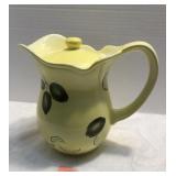 Yellow Pitcher Portugal, 10' tall