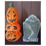 3 Tierd Stack of Jack-O-Lanterns/Tombstone