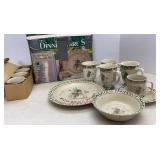 16pc Snowman Dinner Set with 4 Extra Pedestal Mugs