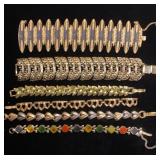 Metal clasp bracelets