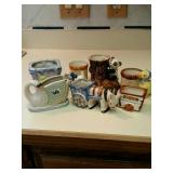 Occupied Japan miniature floral vases