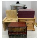 Pot, juicer and jewelry boxes