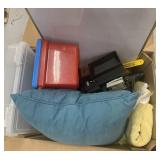 Box of various items including baia instaview