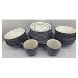 Pfaltzgraff 22 piece dinner set.