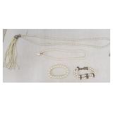 Lot of faux pearl costume jewelry: small necklace