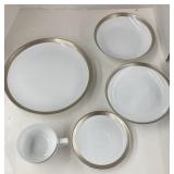 Dishes 5pc place setting precious platinum