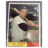 1961 Topps Yogi Berra #425 card