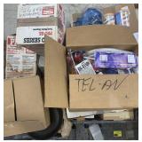 Pallet of various plumbing and household items