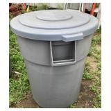 Rubbermaid Brute container 55 gal