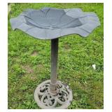 Plastic bird bath stands 2 1/2 Foot Tall