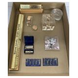 Flat w/ various office decor including paper