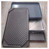 Lot of 4 17" Sheet Pans(2 Chefs Design