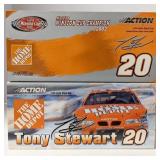 Tony Stewart #20 Home Depot 1:24 Die-Cast, Action
