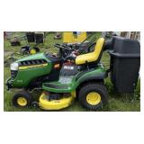 John Deere D130 riding lawn mower. 52.9 hours