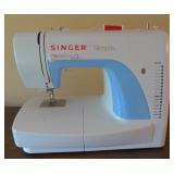 Singer Simple sewing machine