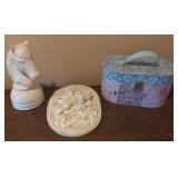 Lot with various home decor