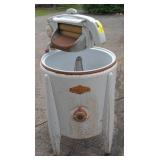 Vtg Zenith Wringer Washer