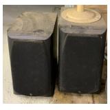 Pair of Infinity speakers w/ 1mount model Alpha 20