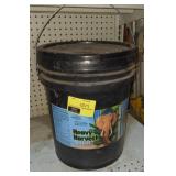 Heavy Harvest 13-15-11 fertilizer