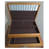 (B) Wooden Kenized silverware box