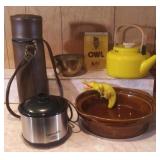 (G) Lot incl. thermos w/ leather carrying case, t