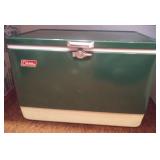 (G) Vintage Coleman cooler 16"×22.5"