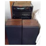 (G) Lot including Stereo and 2 Floor Speakers