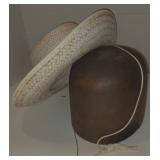 Hat with hat mold