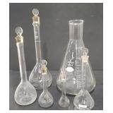(AO) Lot of Pyrex beakers flasks and chemistry