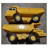 (DJ) Lot of 2 international pay hauler die cast