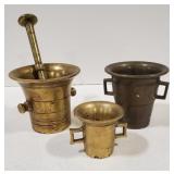 (AO) Set of 3 miniature mortar and pestle